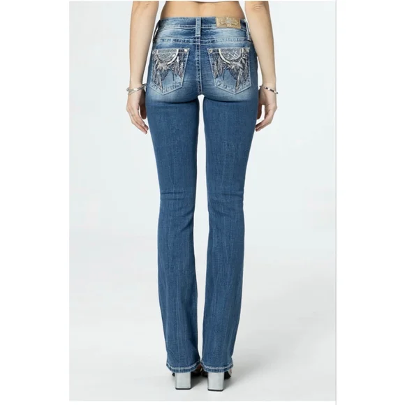 Miss Me Mid Rise Embellished Dreamcatcher Bootcut Jeans Size 33 - Picture 2 of 15
